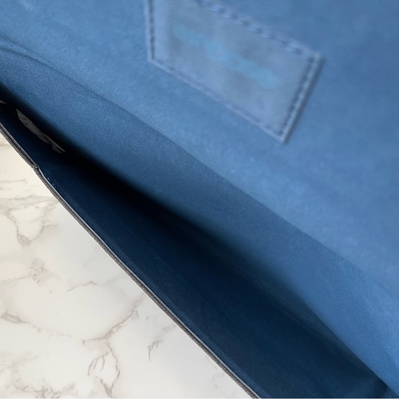 Incase - Envelope Sleeve in Woolenex fits MacBooks, laptops, tablets- gray/blue - Picture 9 of 14